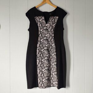 Black & White Split V-neck Palm Leaf Shift Dress